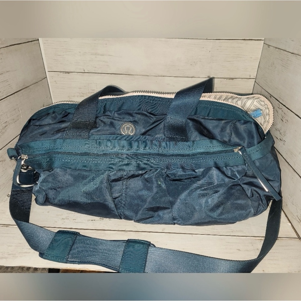 Lululemon Gym/Weekend Duffle Bag